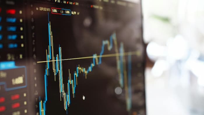 Prop Trading vs Quant Trading: Differences and Similarities